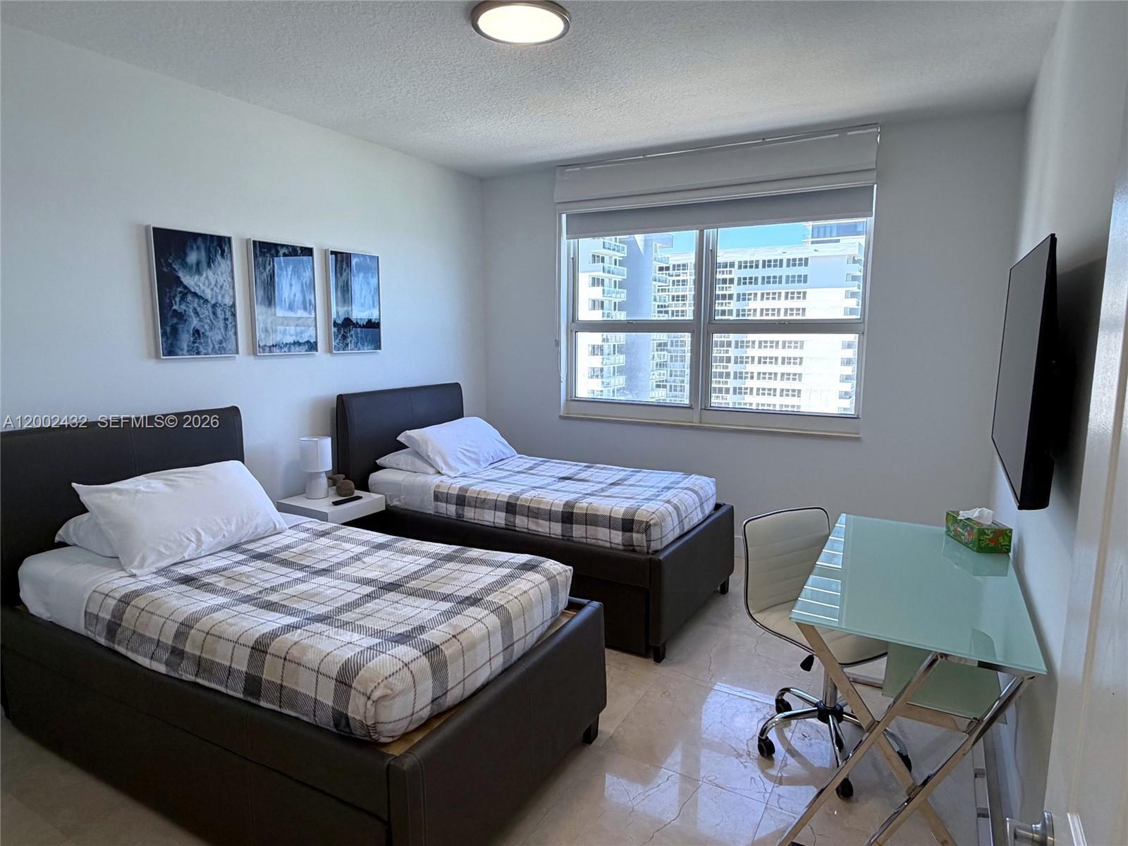 Building Photo - 2080 S Ocean Dr