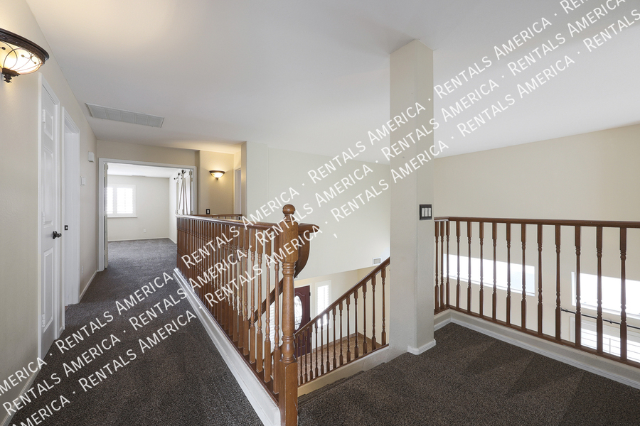 Building Photo - 3719 W Fallen Leaf Ln