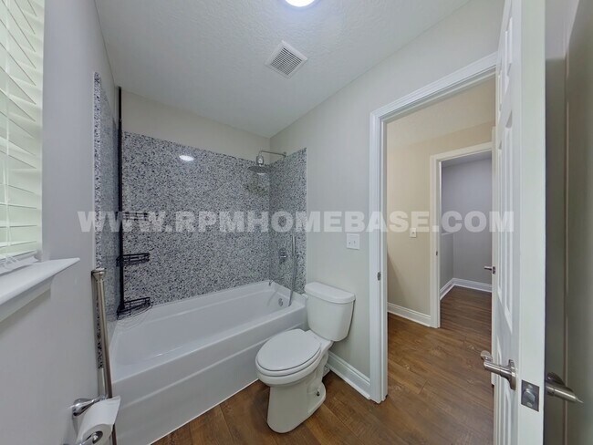 Building Photo - 147 Gillis Dr