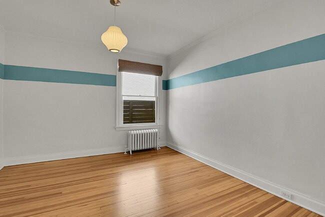 Building Photo - $4,595.95- 4 Bed, 3 Bath Home in Denver with Charming Updates!