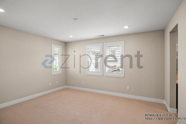 Building Photo - 2688 Randall Loop