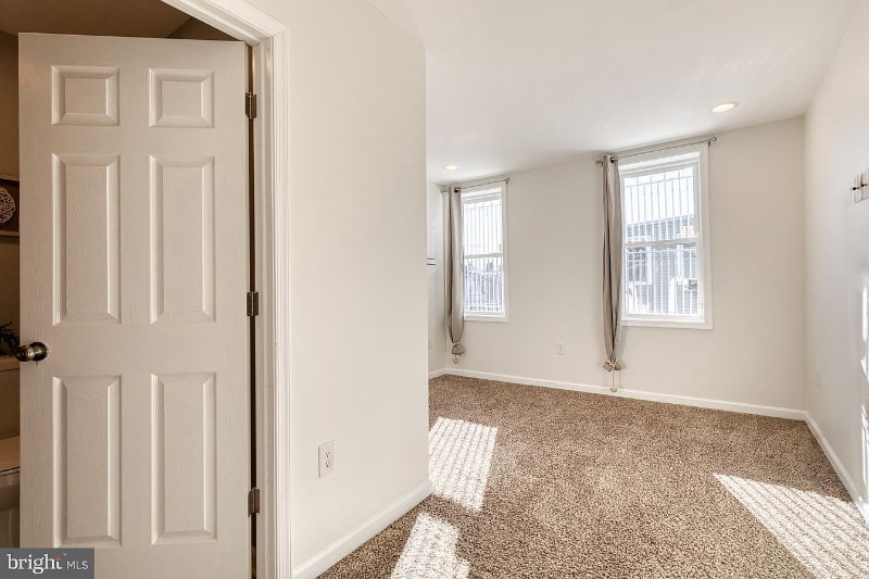 Building Photo - 2515 E Fayette St