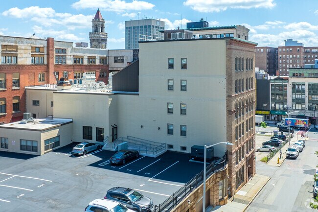 Alt Building - Chatham Street Lofts
