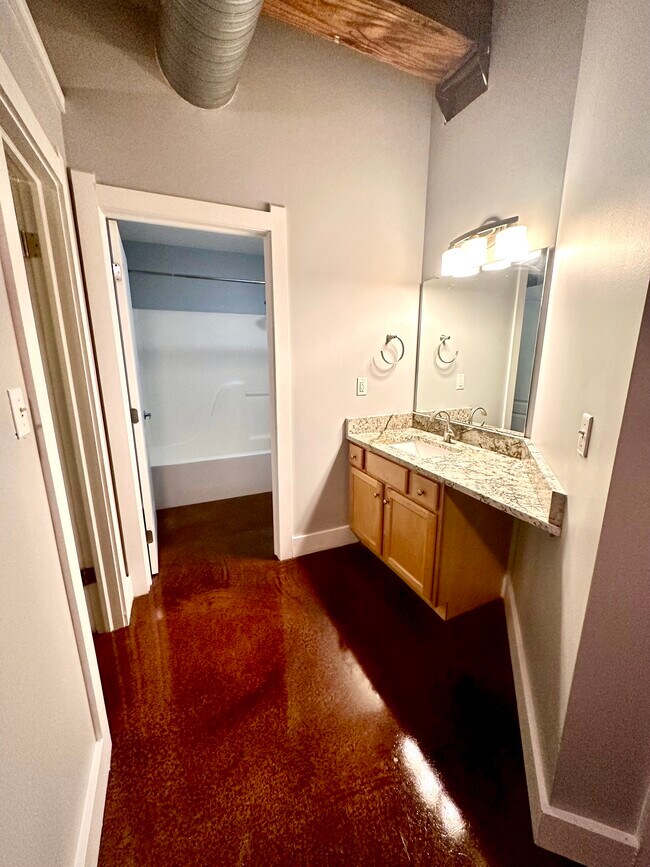 Separate Granite Sink - 55 S Harding St