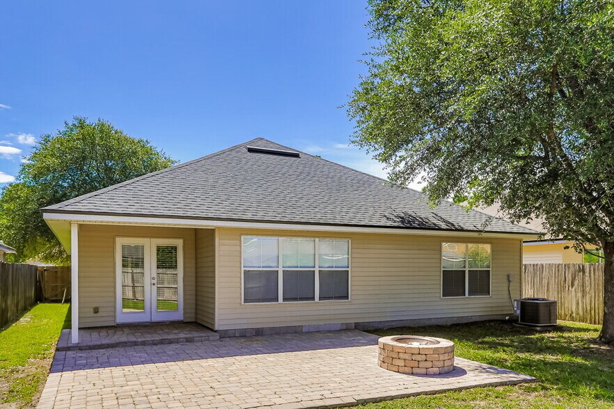 Building Photo - 8211 Stelling Dr