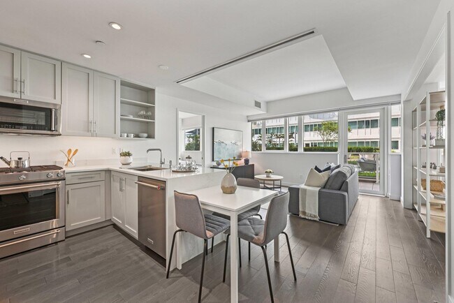 Building Photo - 800 Ave at Port Imperial Blvd