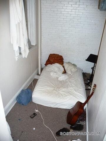 Building Photo - 55 Park Dr