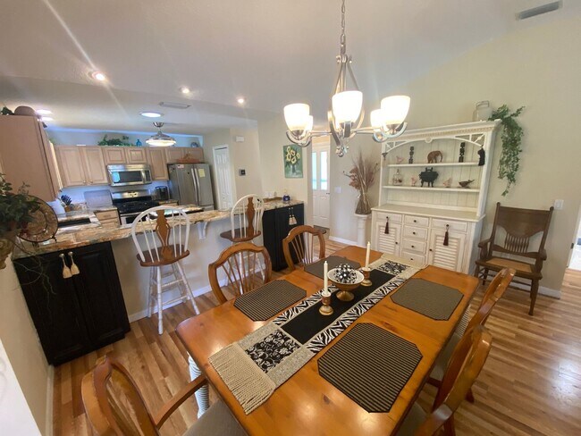 Building Photo - Beautiful Over Sized TURNKEY SEASONAL 2 bed 2 bath Rental on Golf Course in Polo Ridge