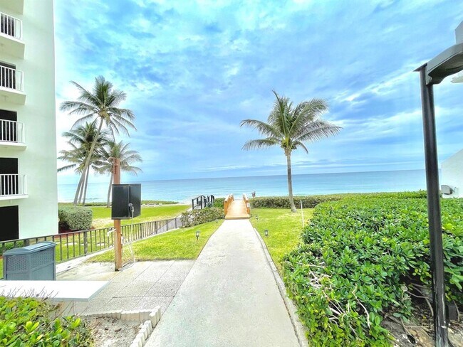 Building Photo - 3115 S Ocean Blvd