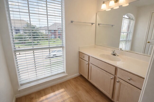 Building Photo - 13623 Eldridge Springs Way