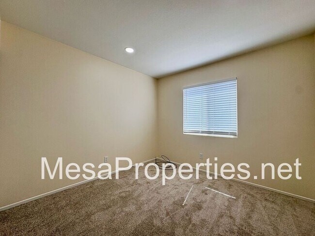 Building Photo - 14945 Cobalt Rd