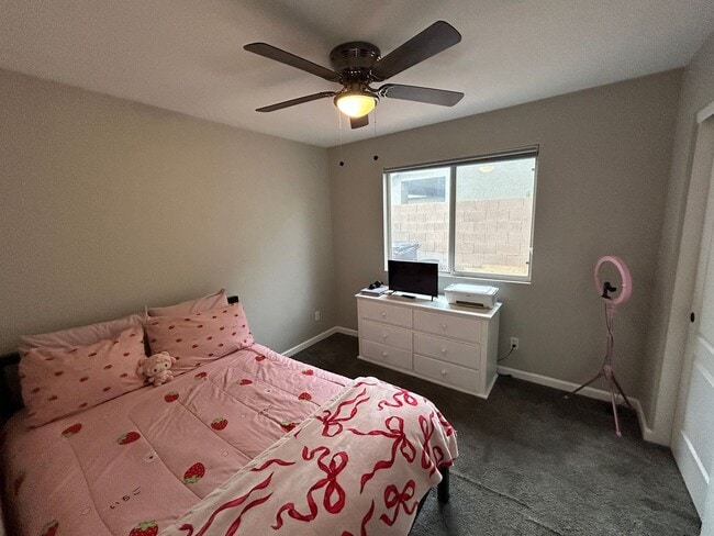 Building Photo - 14658 W Marcus Dr