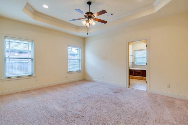 Building Photo - 5703 W Murfield Dr