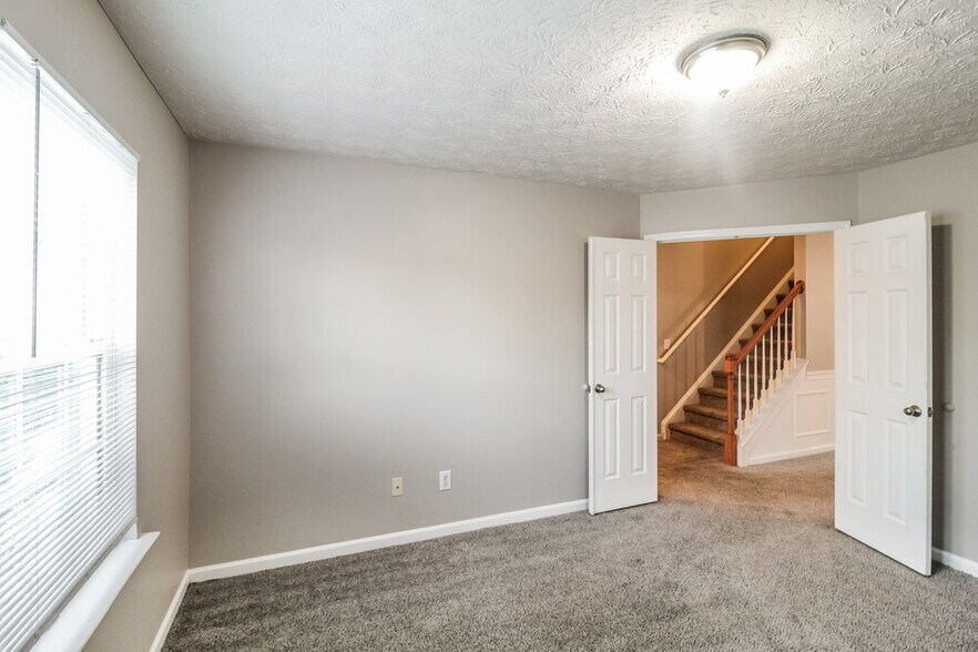 Building Photo - 1247 Matt Moore Ct