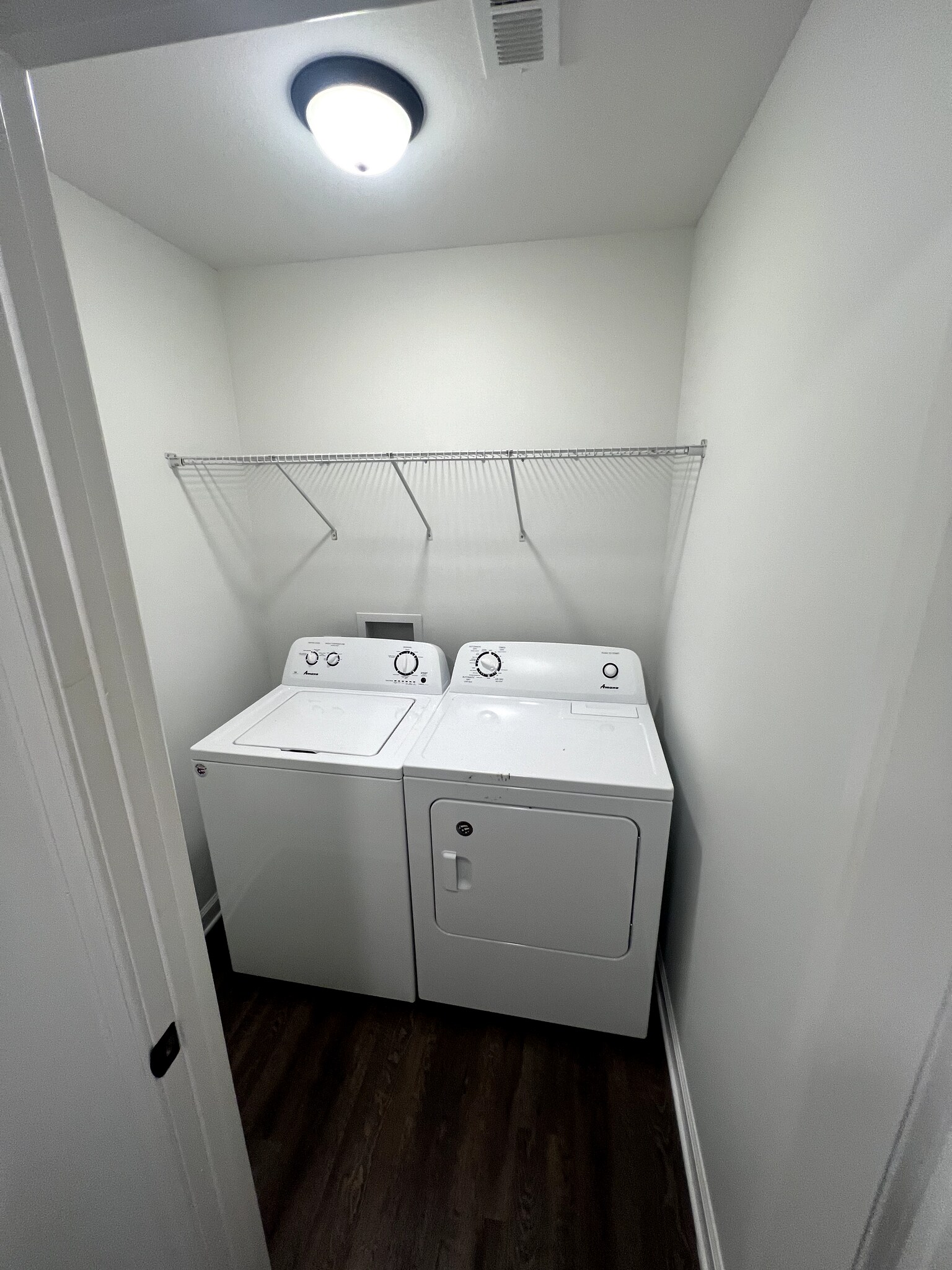 Building Photo - 706 Needmore Rd apartment 2