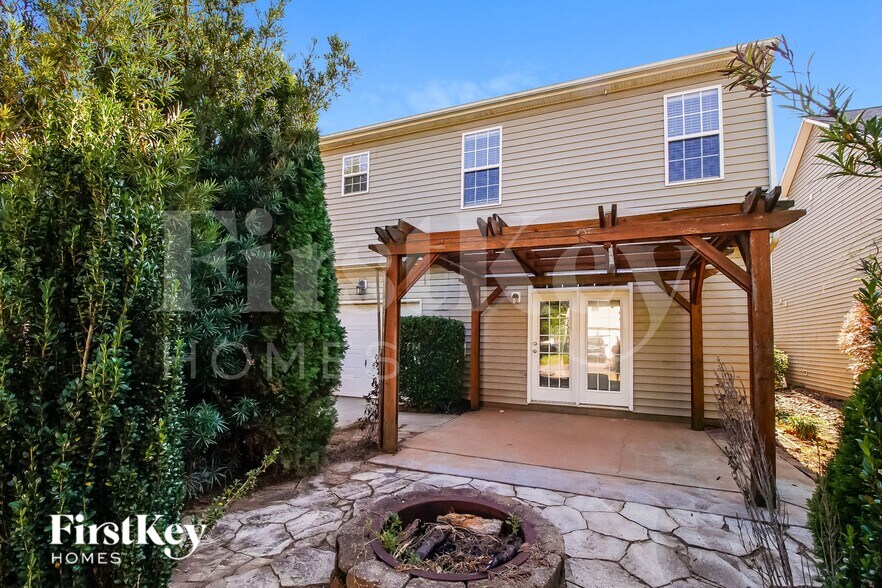 Building Photo - 19004 Long Pond Ln