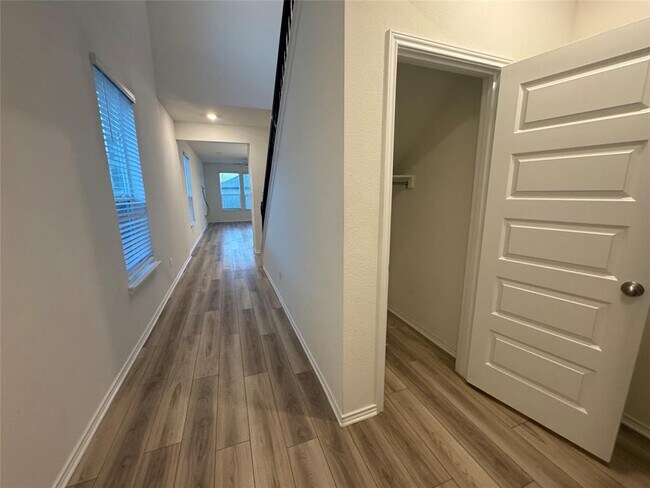 Building Photo - 4433 Venticano Pl