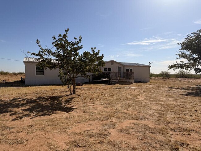 Building Photo - 8800 W County Rd 166
