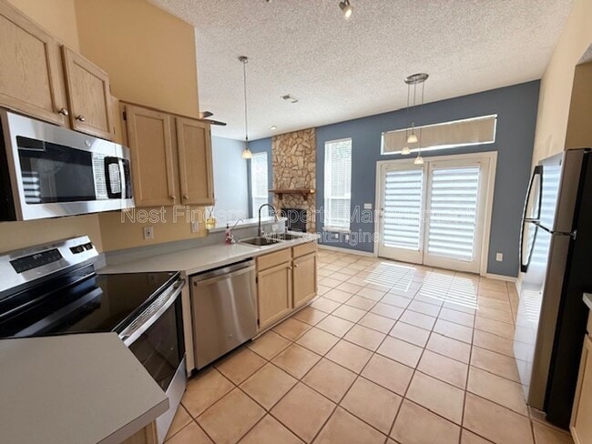 Building Photo - 12348 Casheros Cove Dr S