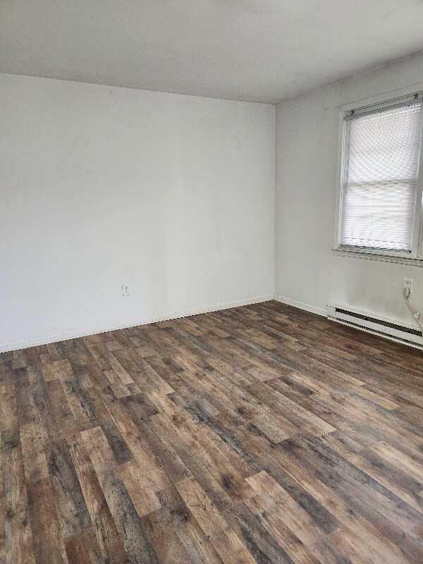 Building Photo - 4835 N Old Laurens Rd