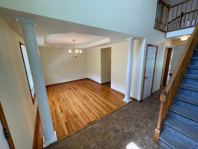 Building Photo - Spacious Home Ready to Rent! Don’t Miss Out!