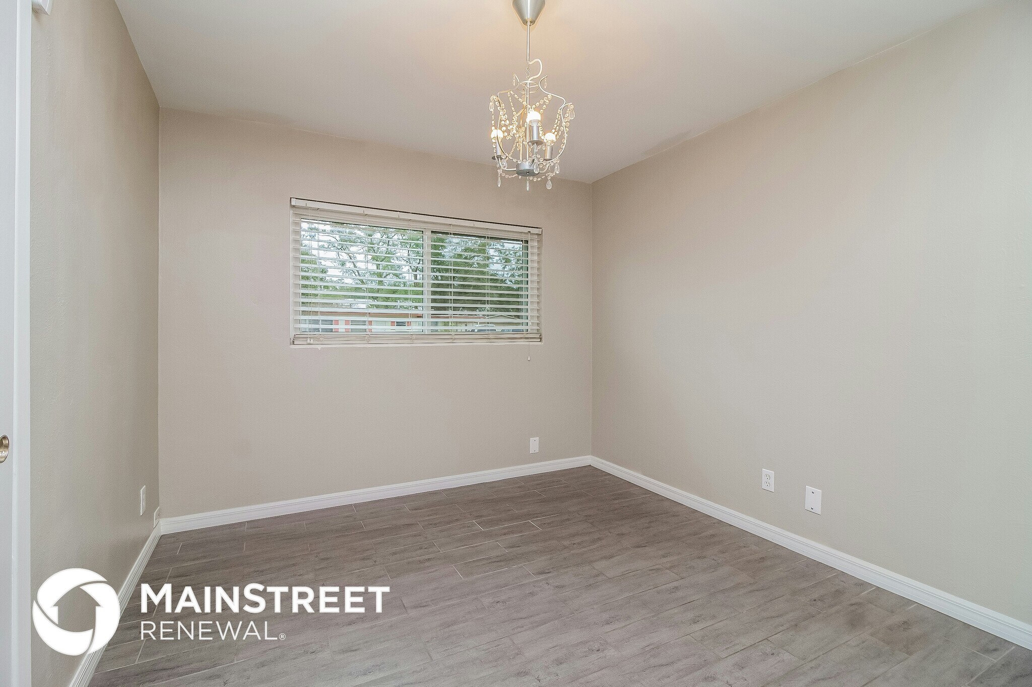 Building Photo - 503 Roy Blvd