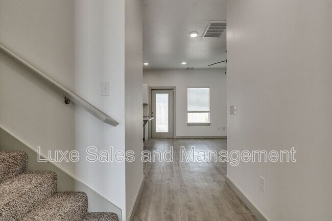 Building Photo - 7907 NW 135th Terrace