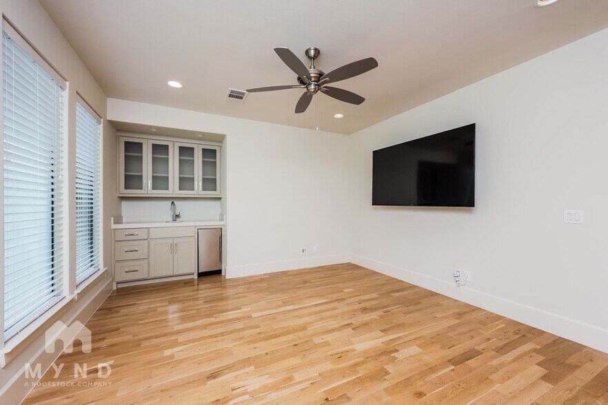 Building Photo - 4216 Bowser Ave