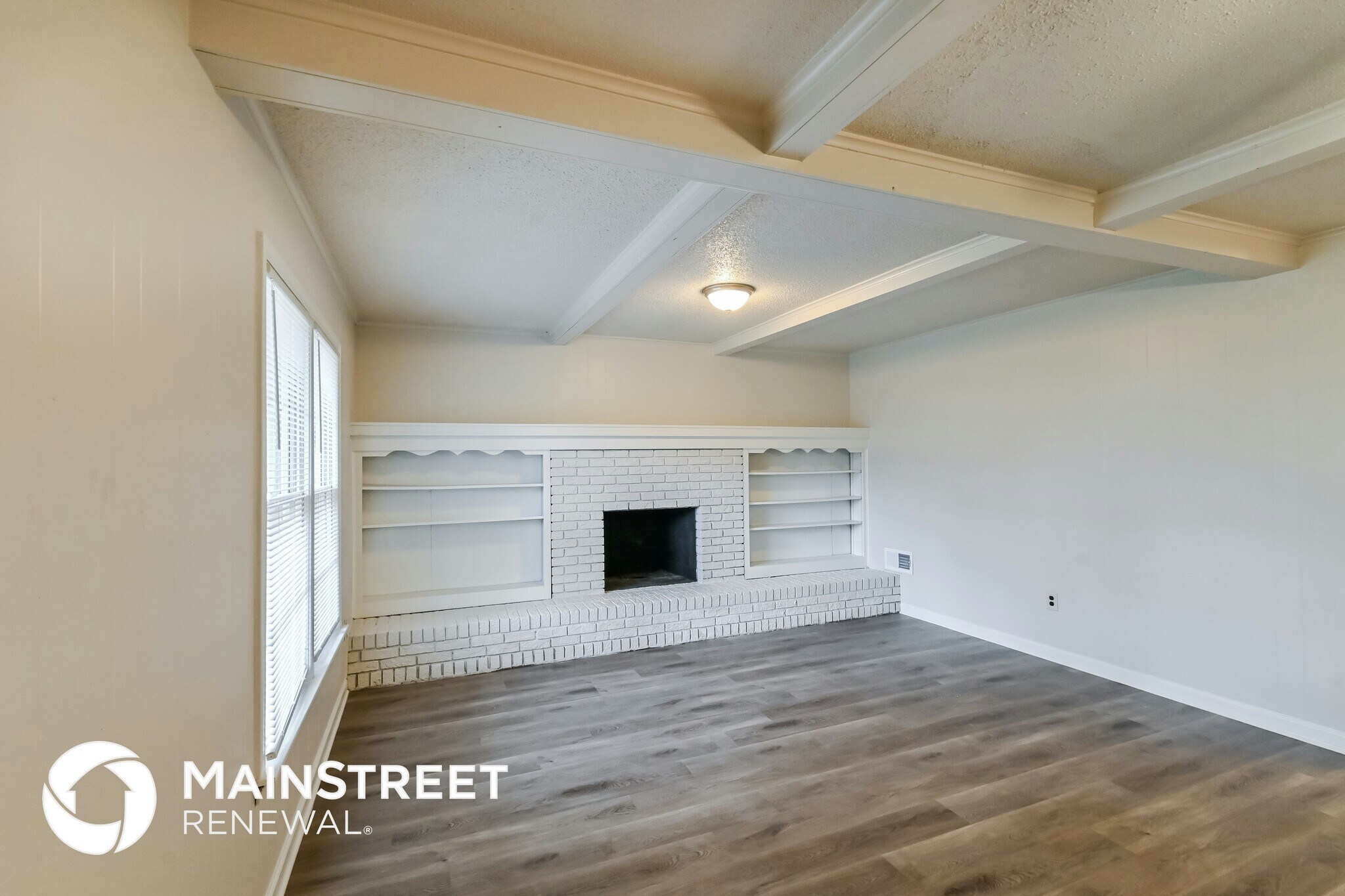 Building Photo - 4971 Craigmont Dr