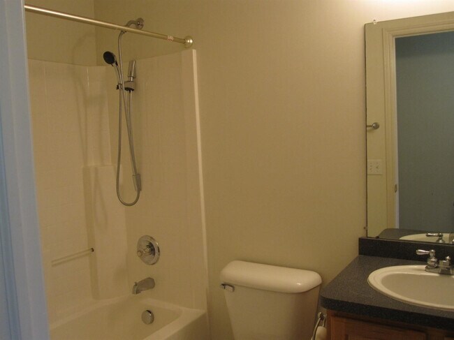 Building Photo - 3055 Barclay Wy