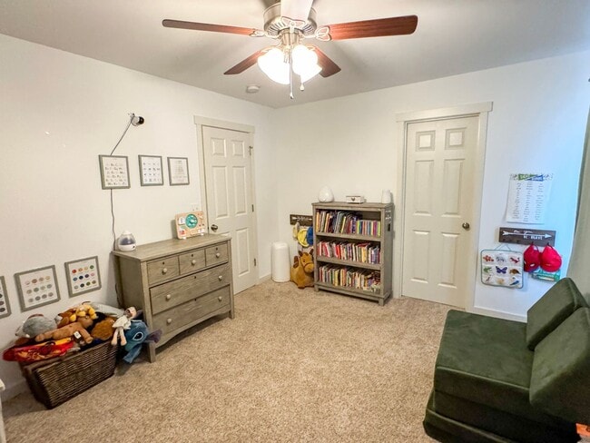 Building Photo - **** Application pending ****