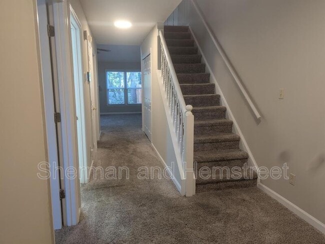 Building Photo - 2139 Holt St