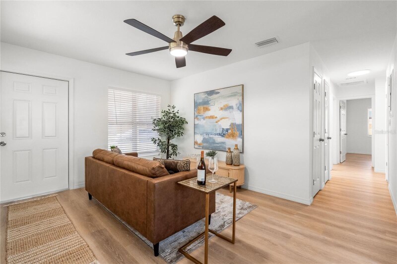 Building Photo - 2802 21st St W