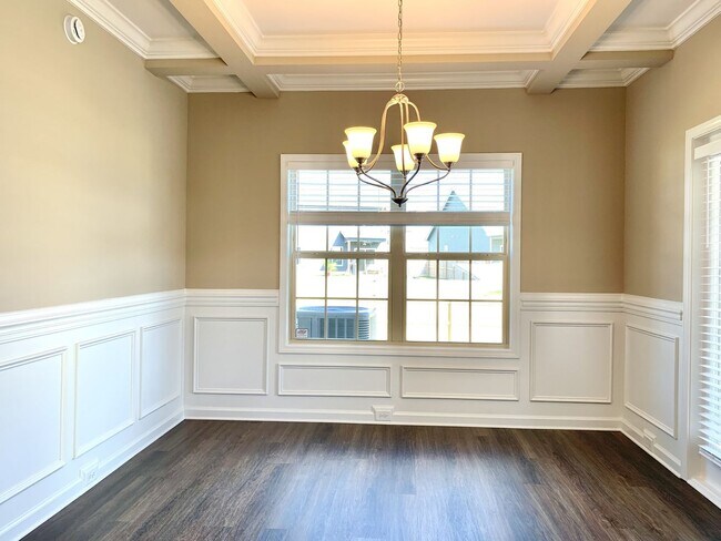 Building Photo - 425 Ayden Ln