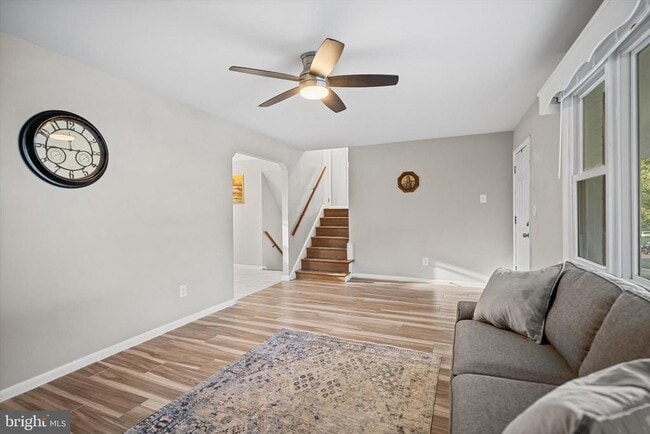 Building Photo - 9109 Pinehurst Dr