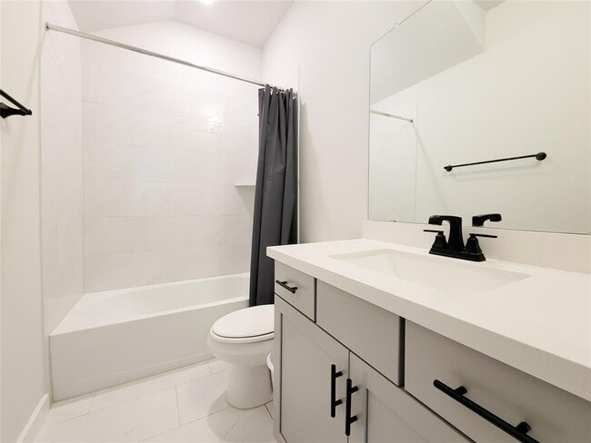 Building Photo - 31526 Beacon Cove Trl