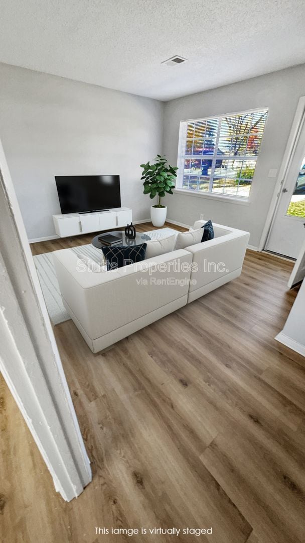 Building Photo - 710 Portage Ave