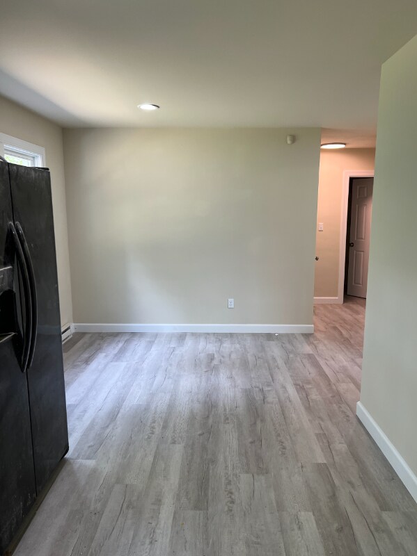 Building Photo - 2013 Howells Ln