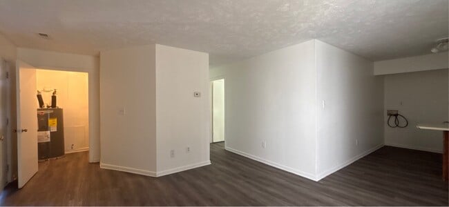 Building Photo - 6408 Starbrook Dr