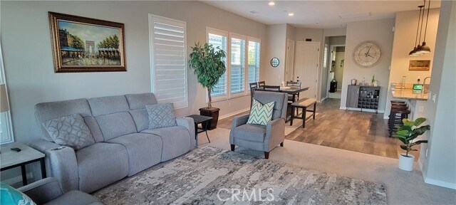 Building Photo - 82 Burgundy