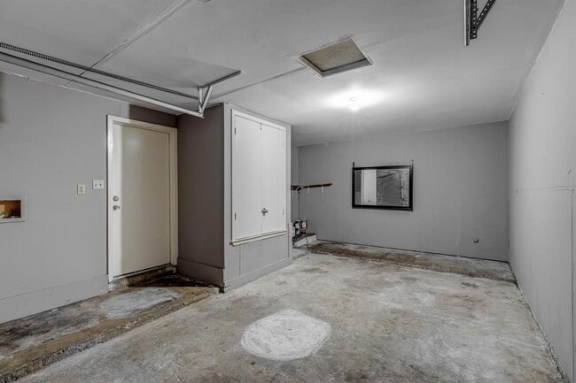 Building Photo - 5404 Atascosa Dr