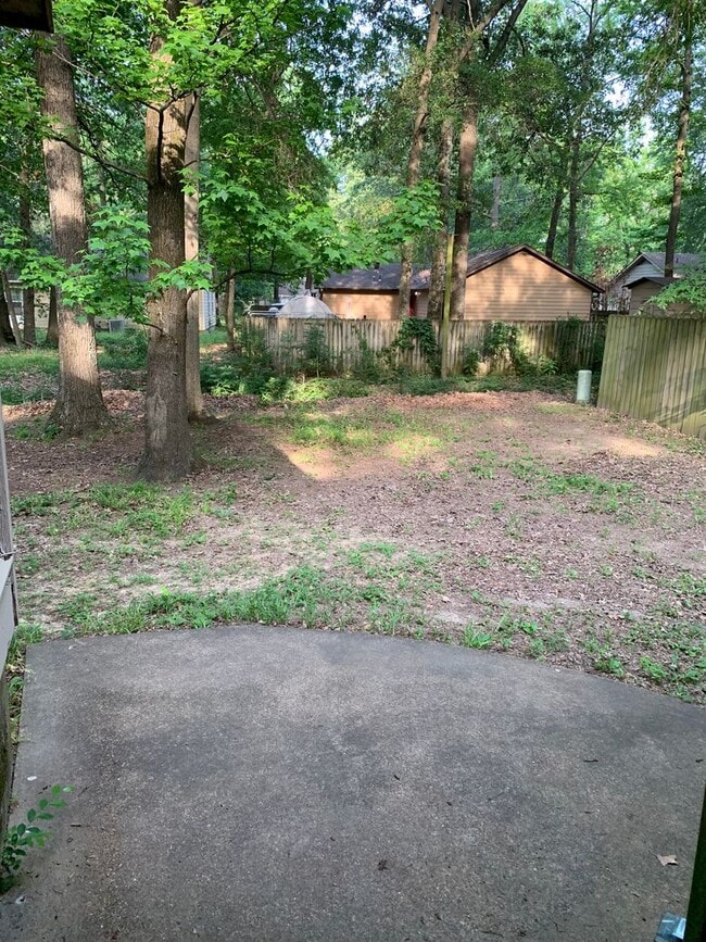 Building Photo - 3 Bed/1.5 Bath Near Fox Meadow Schools!
