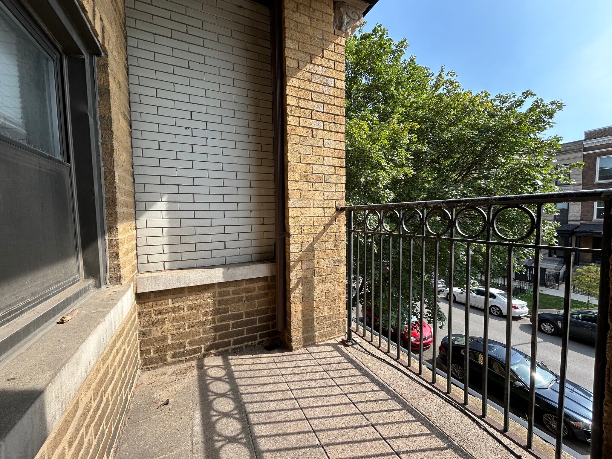 Building Photo - 3706 N Sheffield Ave
