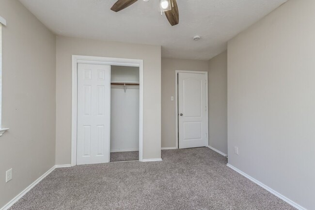 Building Photo - 4017 Hunnington Dr