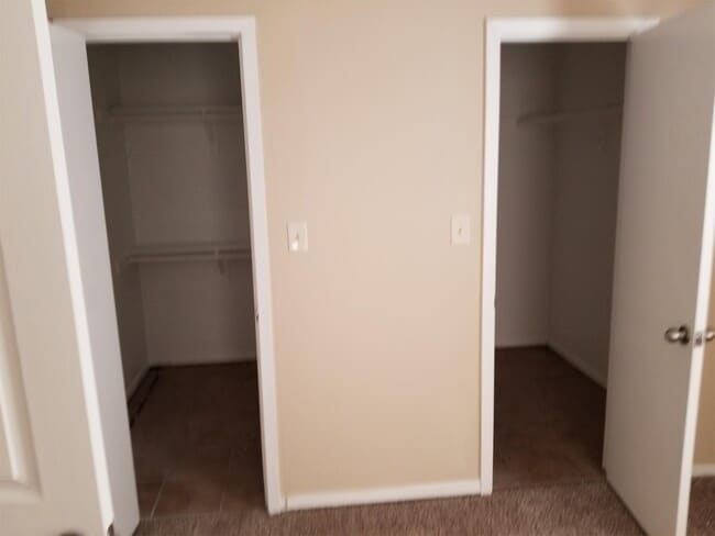 Building Photo - 610 E Water St