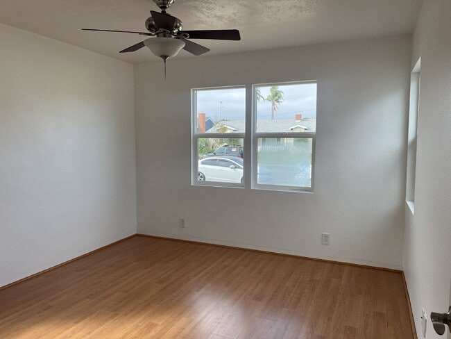 Building Photo - "Charming 2-Bedroom Retreat on Douglas Ave...
