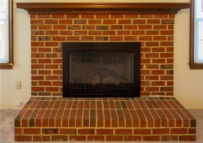 Building Photo - 1045 Backwoods Rd