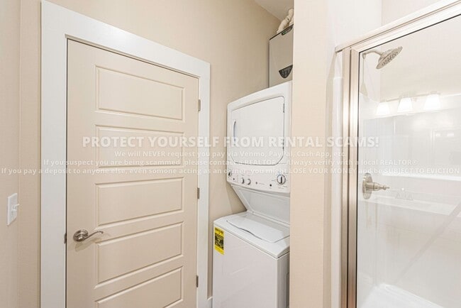 Building Photo - 101 S Hill Ave