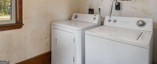 Building Photo - 5122 Lavista Rd