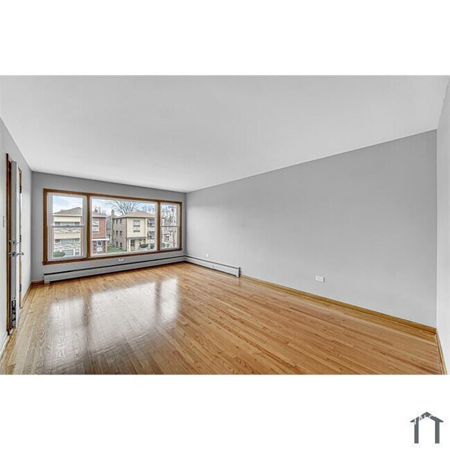 Building Photo - 7900 S Whipple St